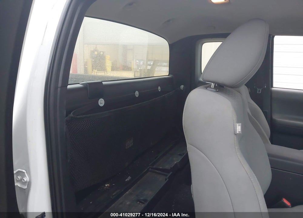 2018 TOYOTA TACOMA SR VIN: 5TFRX5GN8JX119022
