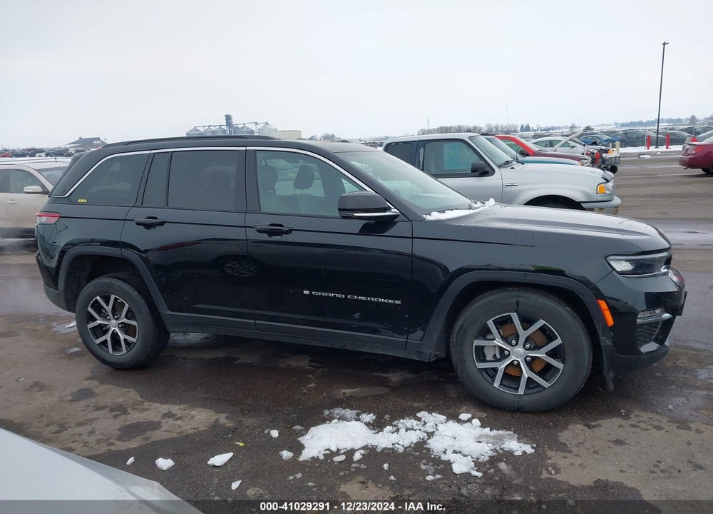 2024 JEEP GRAND CHEROKEE VIN: 1C4RJHBG8RC194592
