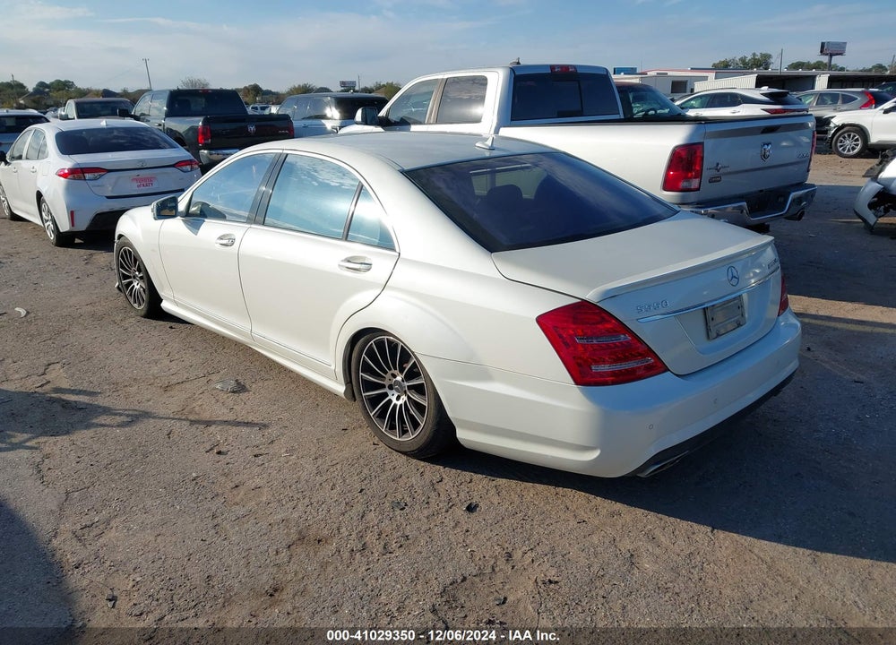 2013 MERCEDES-BENZ S 550 VIN: WDDNG7DB2DA498522