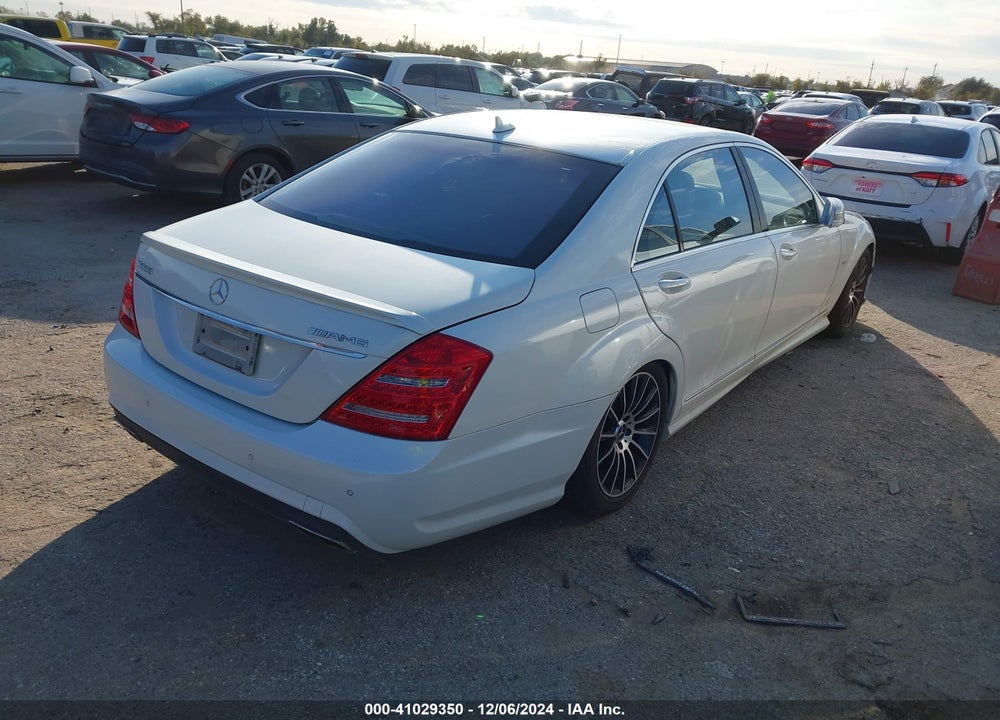 2013 MERCEDES-BENZ S 550 VIN: WDDNG7DB2DA498522