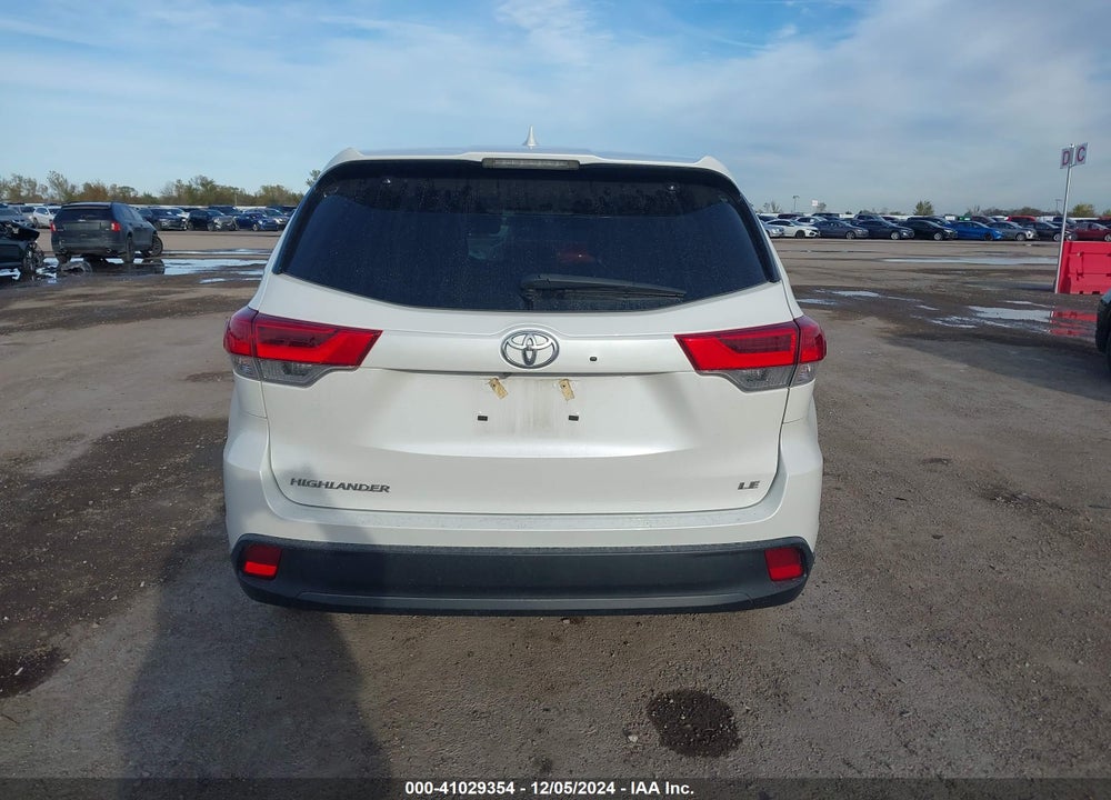 2019 TOYOTA HIGHLANDER LE PLUS VIN: 5TDZZRFH8KS352337