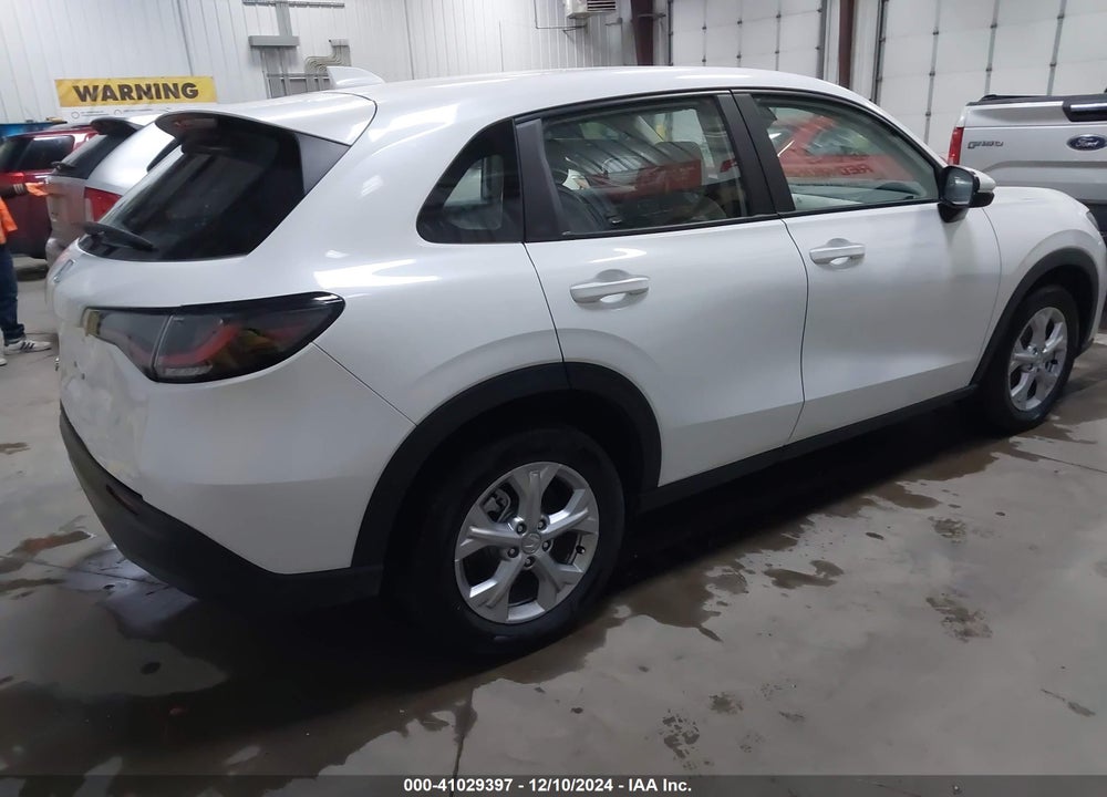 2023 HONDA HR-V AWD LX VIN: 3CZRZ2H30PM746313