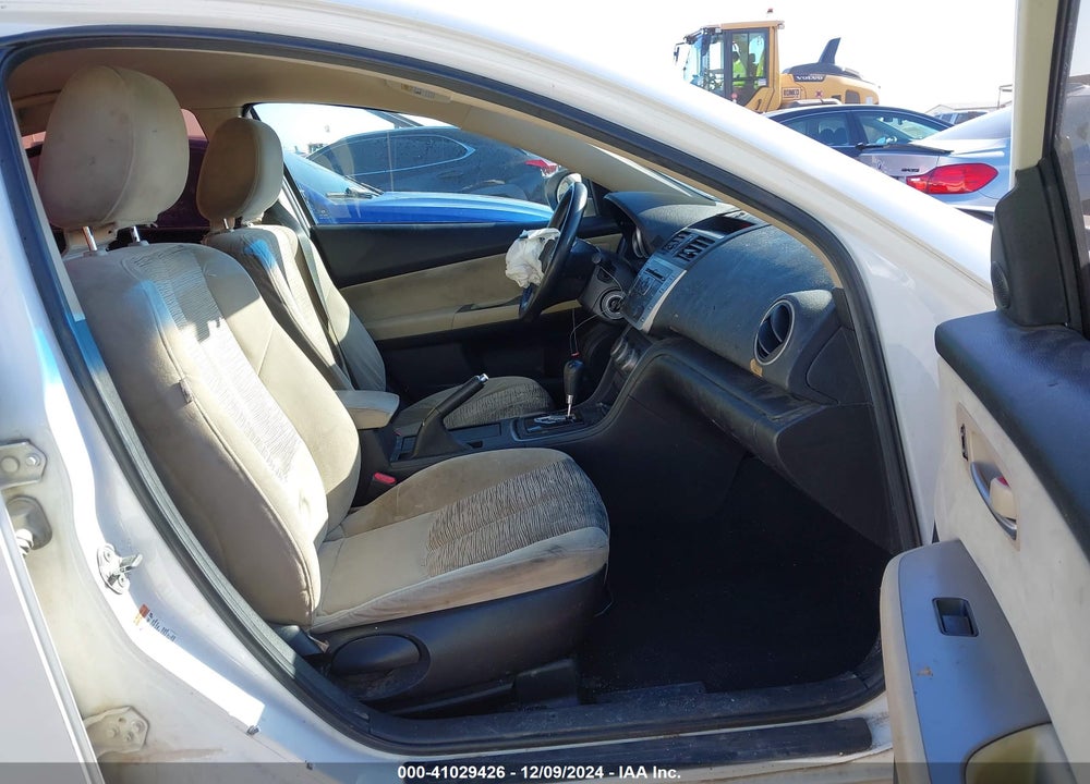 2010 MAZDA 6 I SPORT VIN: 1YVHZ8BH2A5M13045