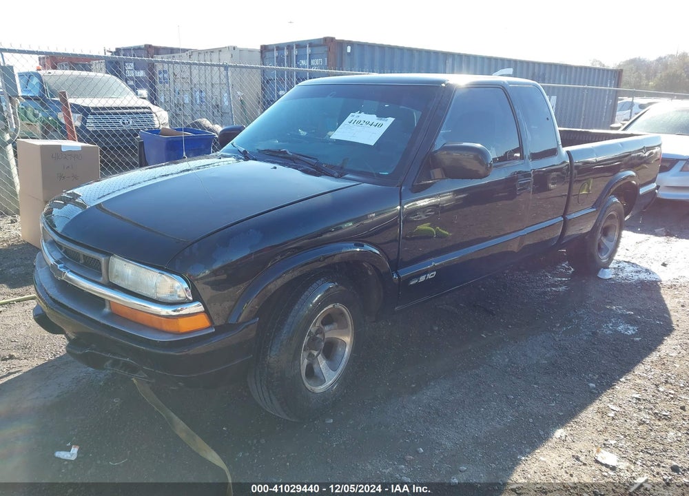 1998 CHEVROLET S-10 LS FLEETSIDE VIN: 1GCCS1940W8188399
