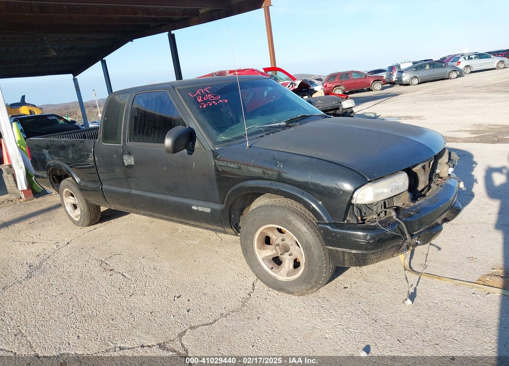 1998 CHEVROLET S-10 LS FLEETSIDE VIN: 1GCCS1940W8188399