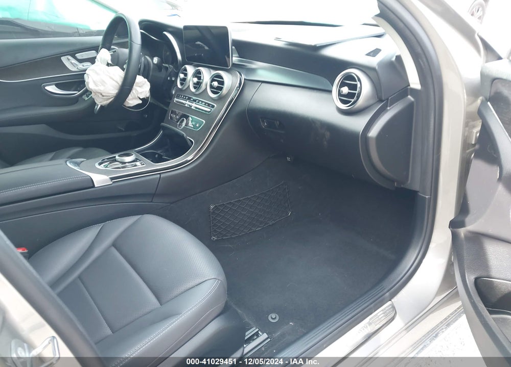 2019 MERCEDES-BENZ C 300 VIN: 55SWF8DB5KU313972