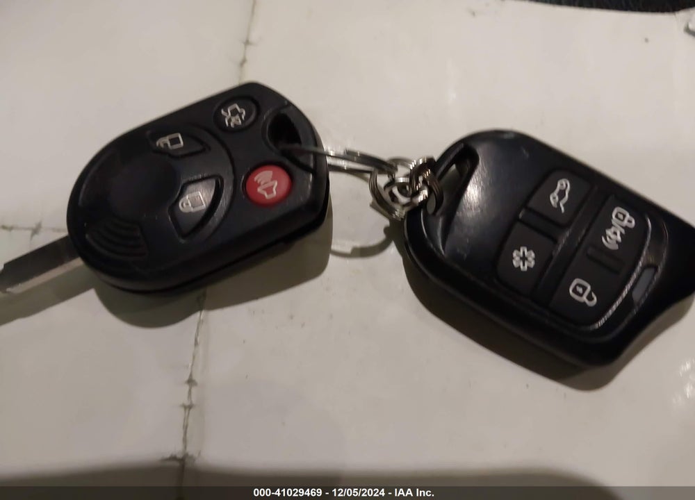 2018 FORD ESCAPE SEL VIN: 1FMCU9HD8JUB21538