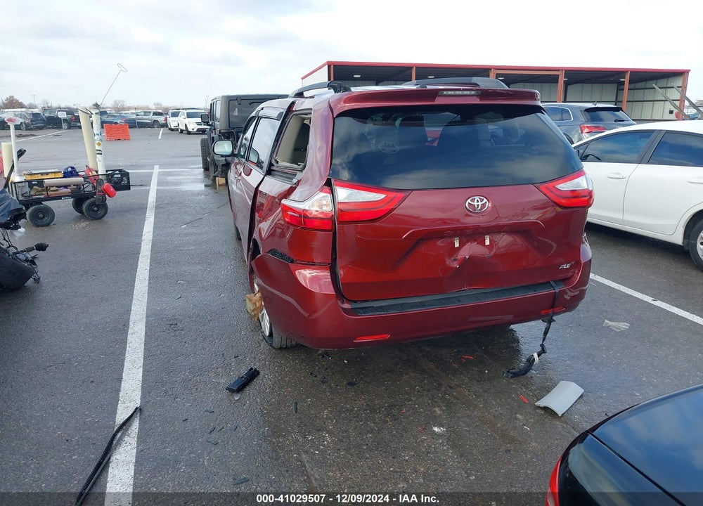2016 TOYOTA SIENNA VIN: 5TDYK3DC1GS702015