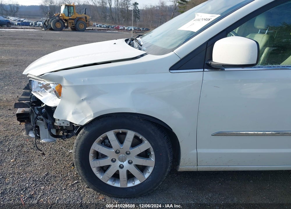 2013 CHRYSLER TOWN & COUNTRY TOURING VIN: 2C4RC1BG6DR558980