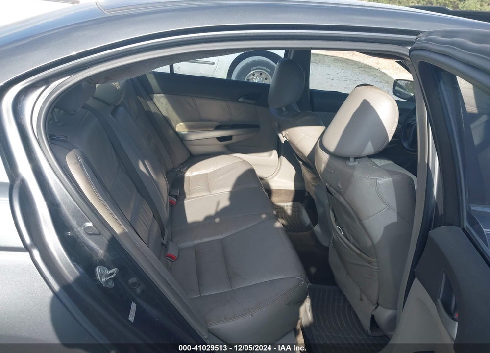 2008 HONDA ACCORD 2.4 EX-L VIN: 1HGCP26878A131550
