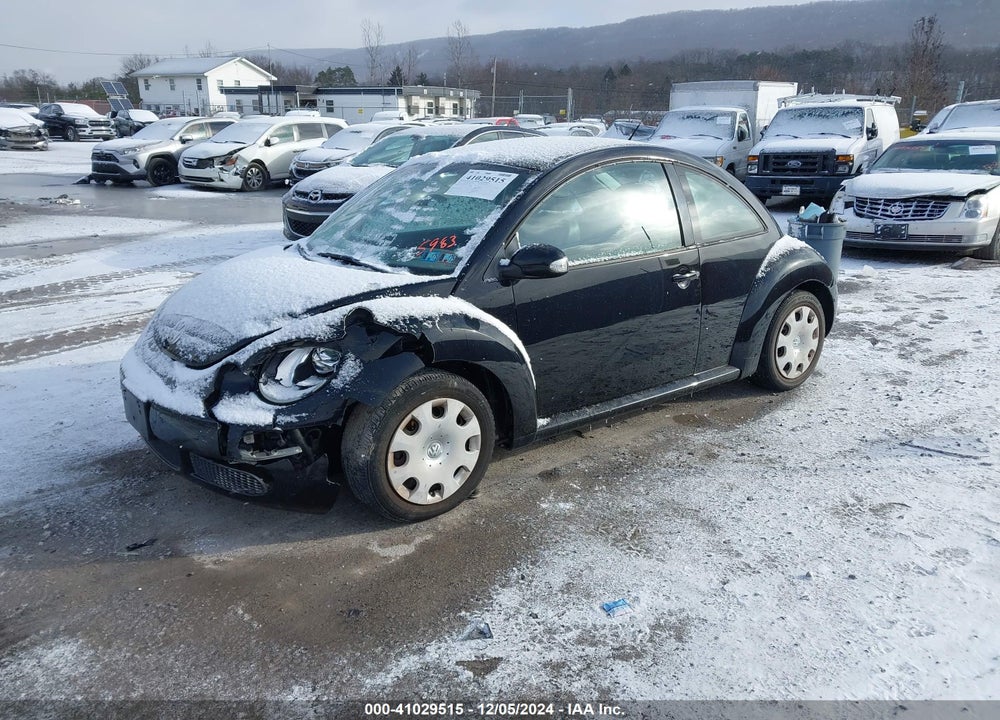 2010 VOLKSWAGEN NEW BEETLE 2.5L FINAL EDITION VIN: 3VWPW3AG0AM035983