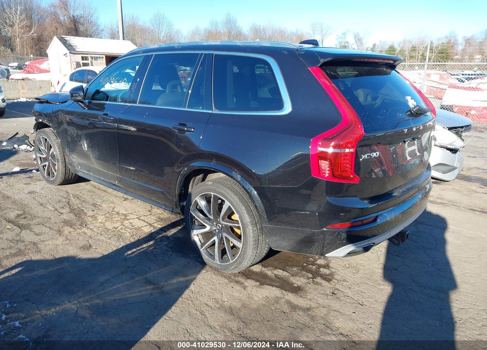 2020 VOLVO XC90 T6 MOMENTUM 6 PASSENGER VIN: YV4A221K9L1584551