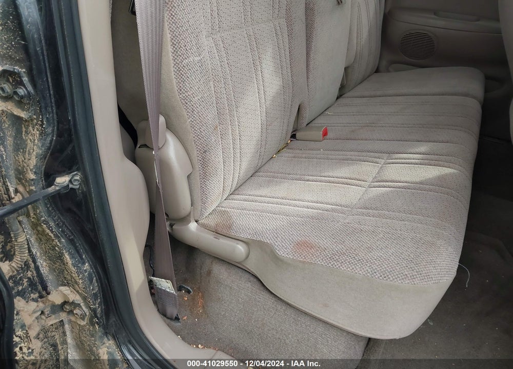 2001 TOYOTA TUNDRA SR5 V8 VIN: 5TBBT44171S177274