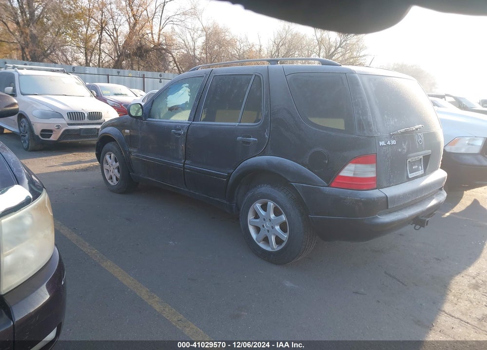 2001 MERCEDES-BENZ ML 430 VIN: 4JGAB72EX1A283983