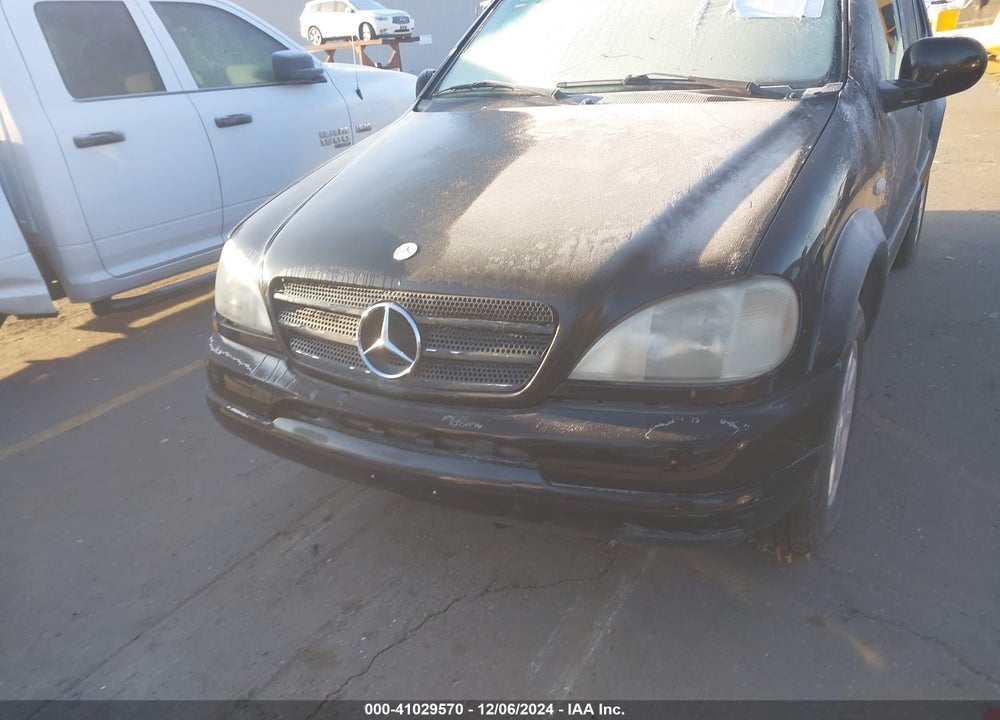 2001 MERCEDES-BENZ ML 430 VIN: 4JGAB72EX1A283983
