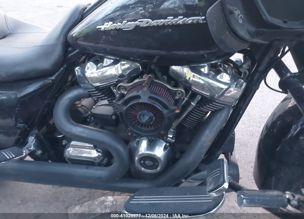 2017 HARLEY-DAVIDSON FLTRX ROAD GLIDE VIN: 1HD1KHC15HB680638