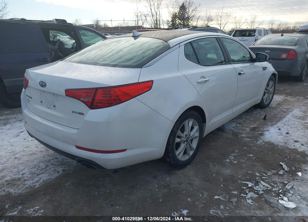 2011 KIA OPTIMA EX VIN: KNAGN4A70B5146386