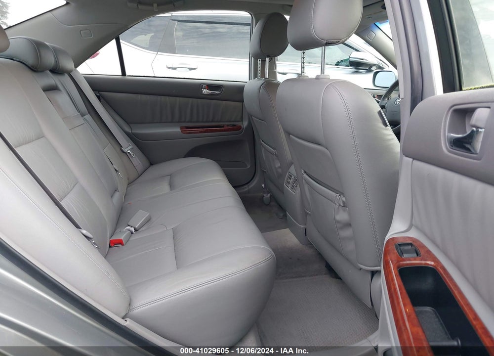 2005 TOYOTA CAMRY XLE V6 VIN: JTDBF30K450161369
