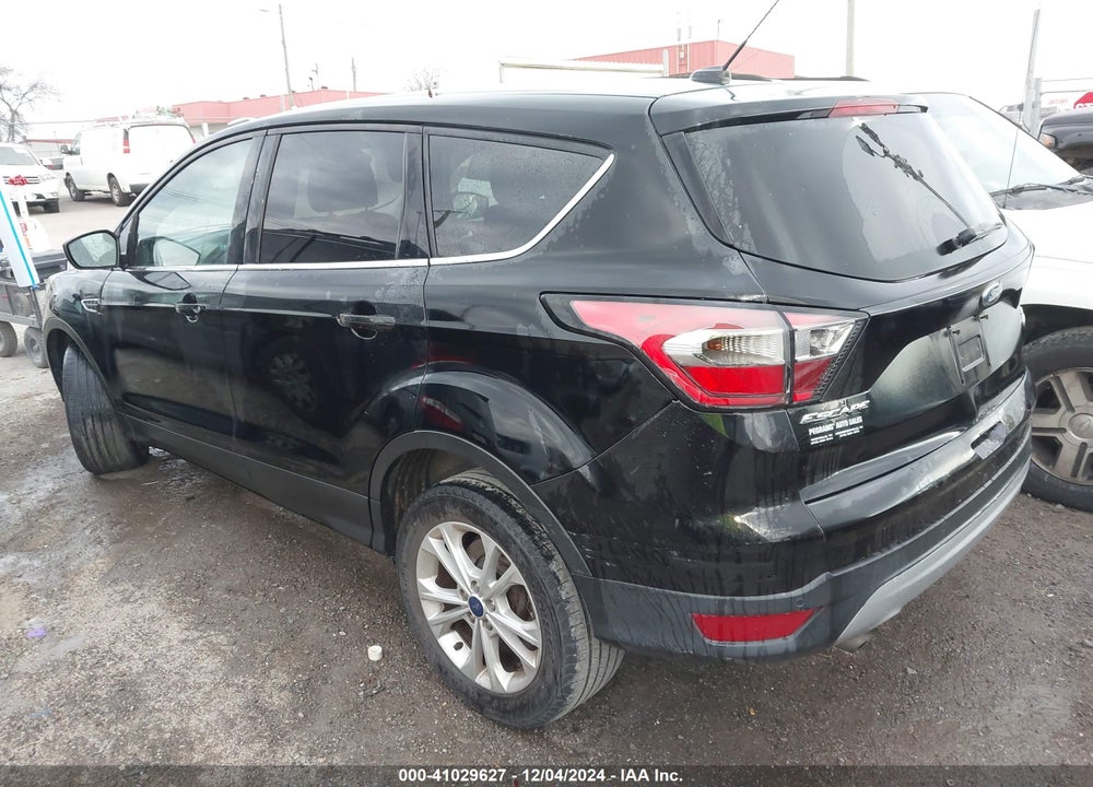 2017 FORD ESCAPE SE VIN: 1FMCU0GD5HUC39330