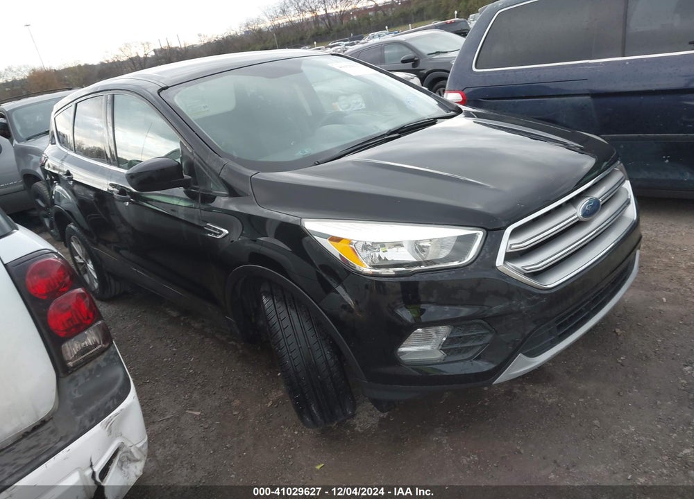 2017 FORD ESCAPE SE VIN: 1FMCU0GD5HUC39330