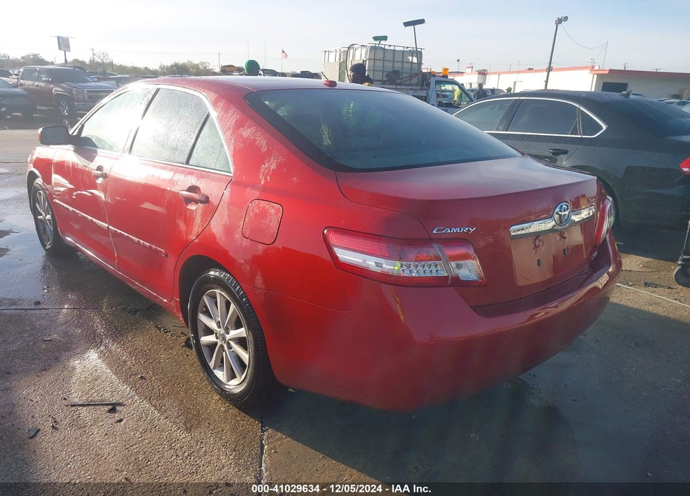 2011 TOYOTA CAMRY XLE VIN: 4T1BF3EK3BU632744