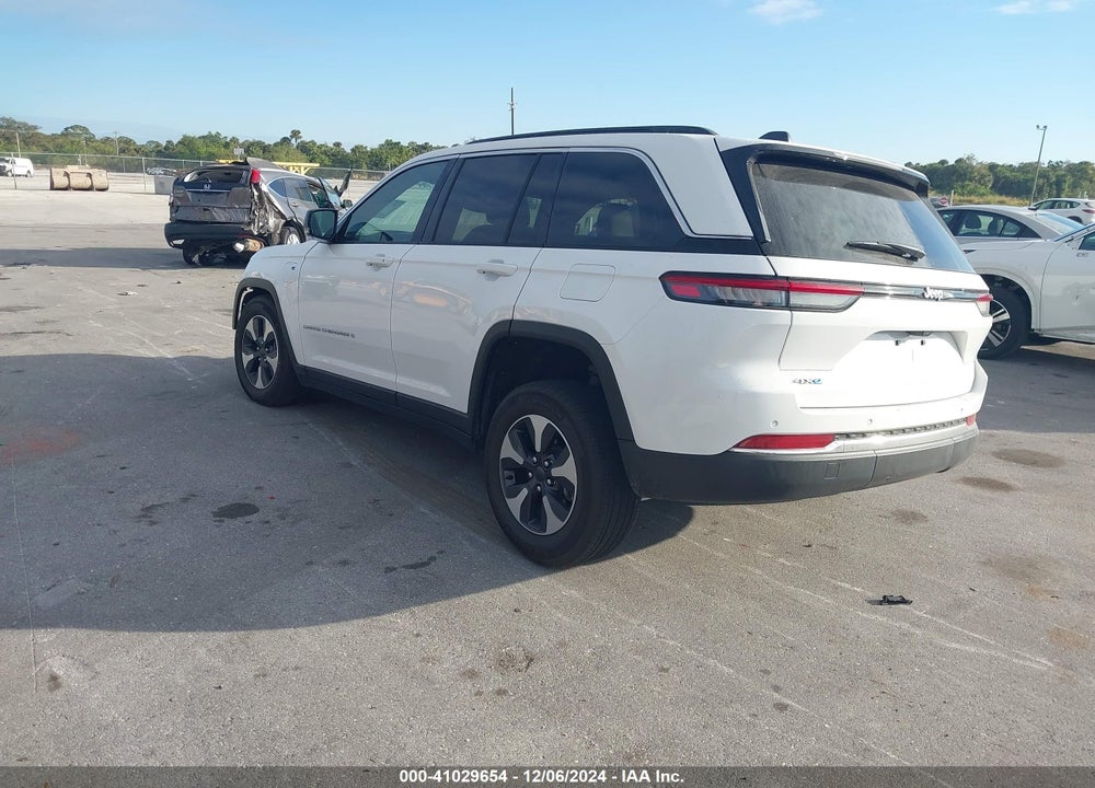 2024 JEEP GRAND CHEROKEE 4XE VIN: 1C4RJYB66RC117047