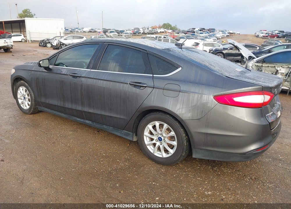 2016 FORD FUSION S VIN: 3FA6P0G70GR404120