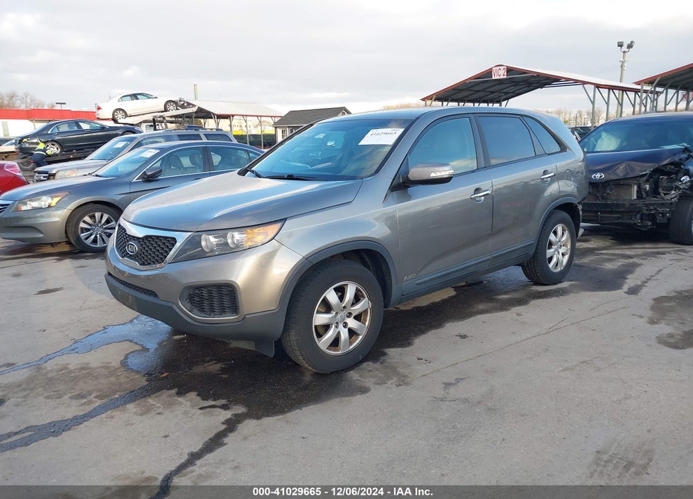 2012 KIA SORENTO LX VIN: 5XYKTCA69CG292489