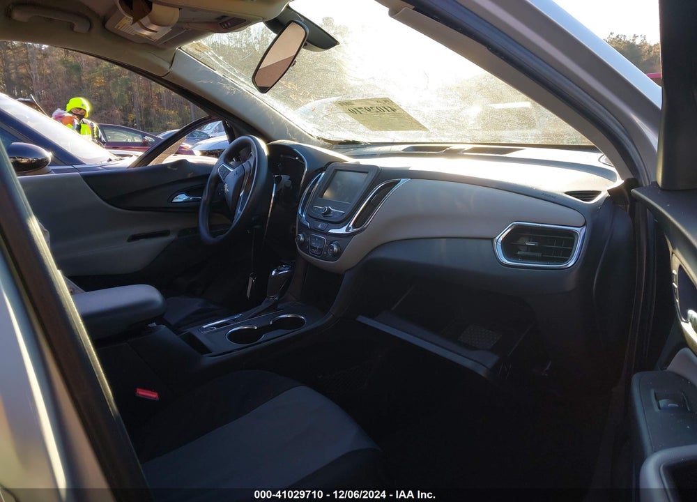 2018 CHEVROLET EQUINOX LS VIN: 2GNAXREV2J6110038