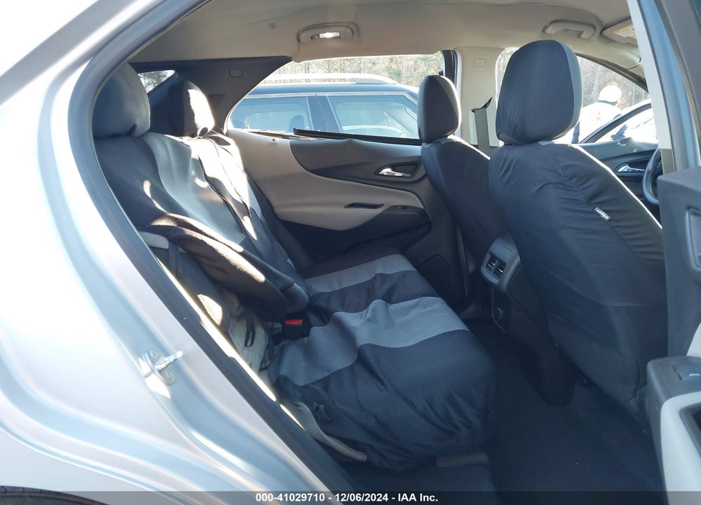 2018 CHEVROLET EQUINOX LS VIN: 2GNAXREV2J6110038