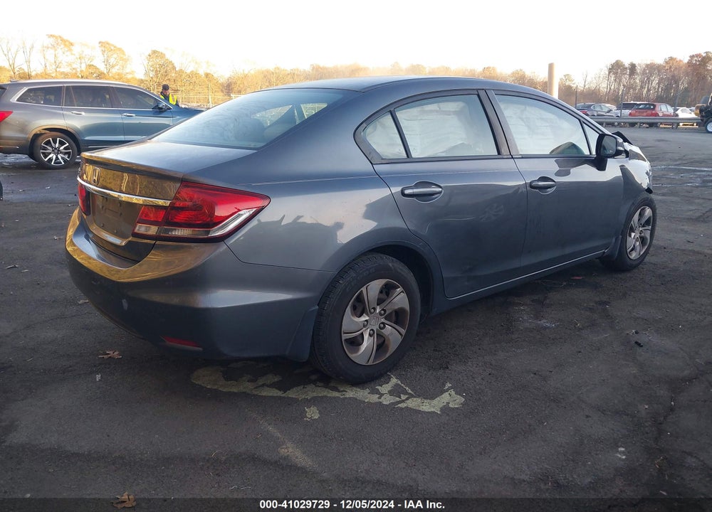 2013 HONDA CIVIC LX VIN: 19XFB2E58DE035483