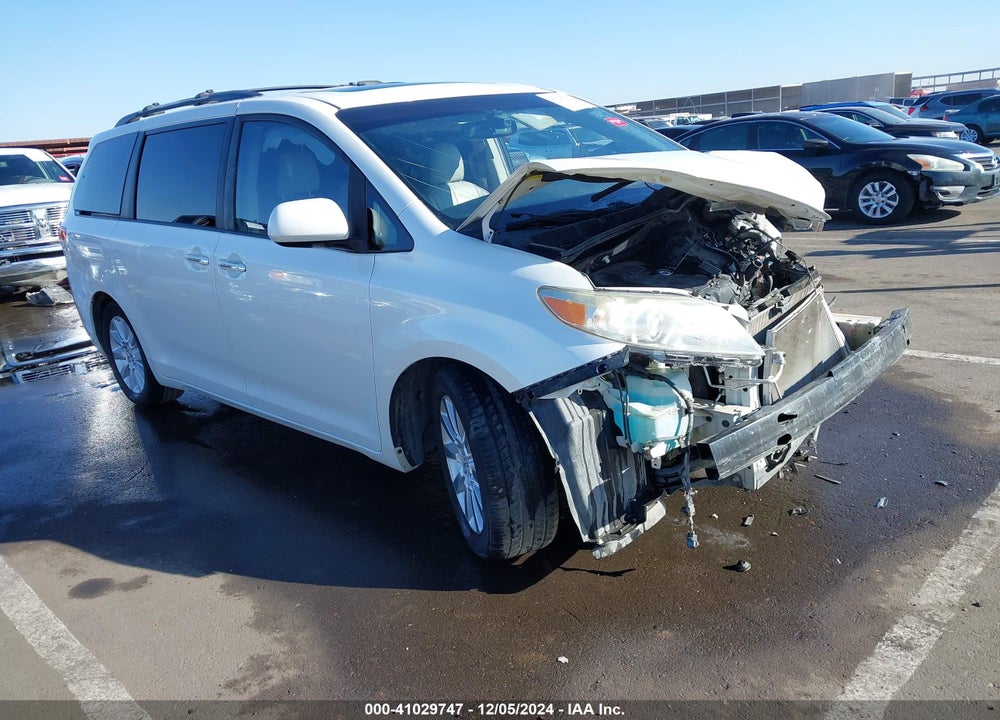 2011 TOYOTA SIENNA XLE LIMITED VIN: 5TDYK3DC7BS066208