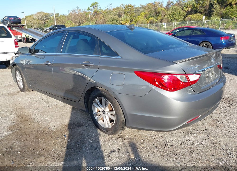 2013 HYUNDAI SONATA GLS VIN: 5NPEB4AC3DH687645