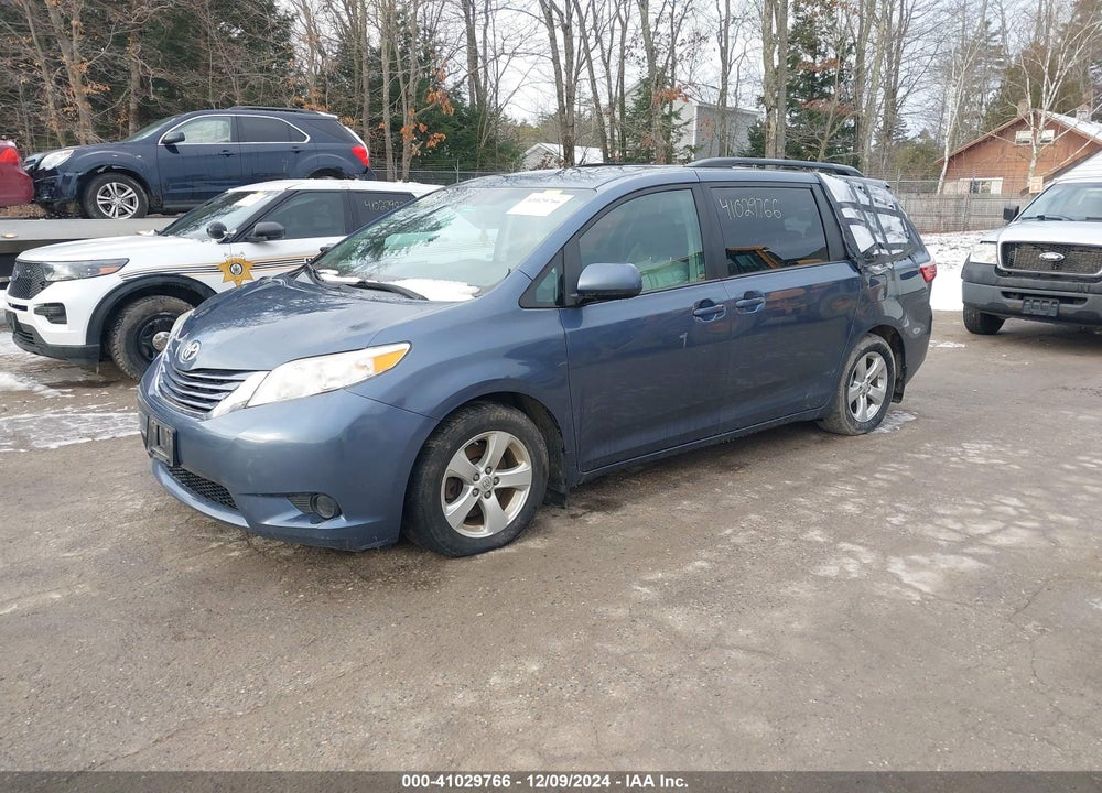 2015 TOYOTA SIENNA LE 8 PASSENGER VIN: 5TDKK3DC4FS654434