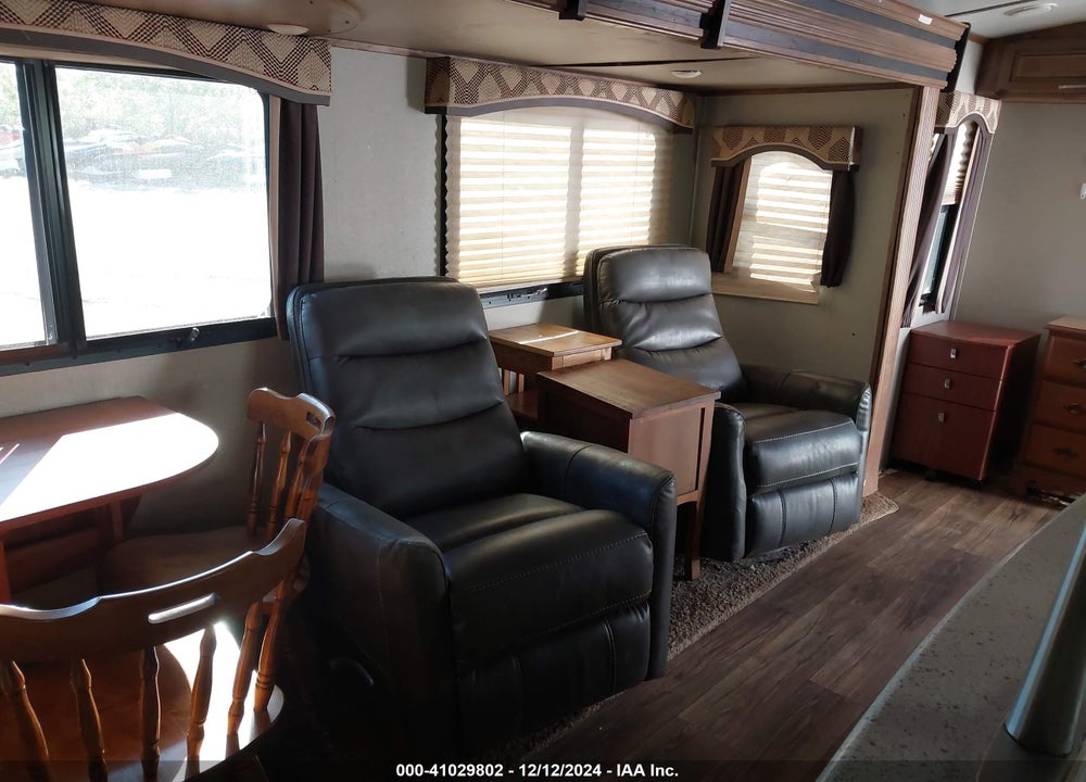 2018 KEYSTONE RV LAREDO TRAVEL TRAILER VIN: 4YDT33524JV600103