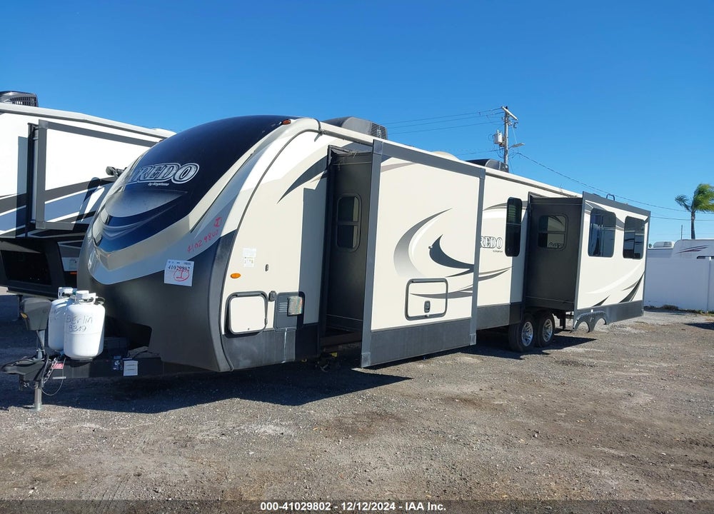 2018 KEYSTONE RV LAREDO TRAVEL TRAILER VIN: 4YDT33524JV600103