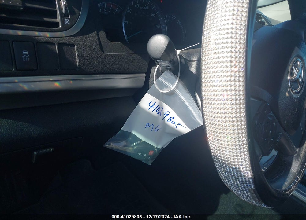 2013 TOYOTA CAMRY SE VIN: 4T1BF1FK7DU234670