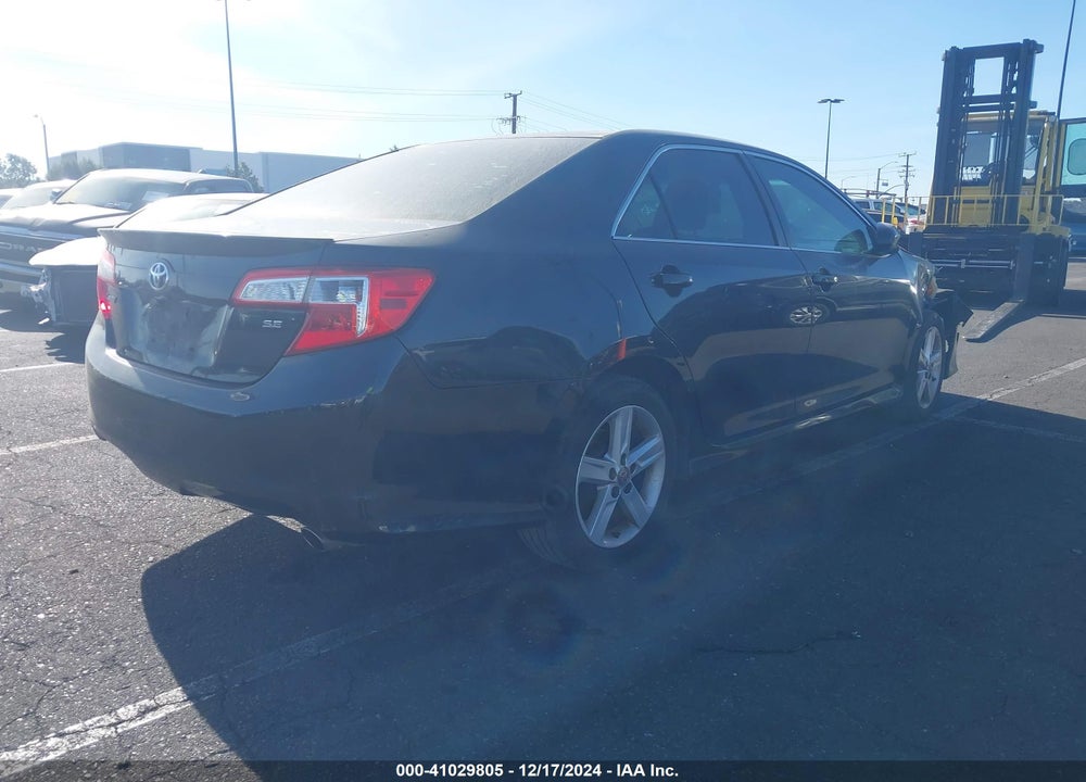 2013 TOYOTA CAMRY SE VIN: 4T1BF1FK7DU234670