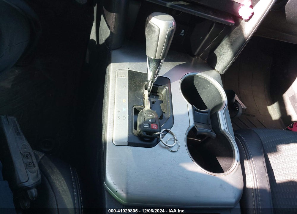 2013 TOYOTA CAMRY SE VIN: 4T1BF1FK7DU234670