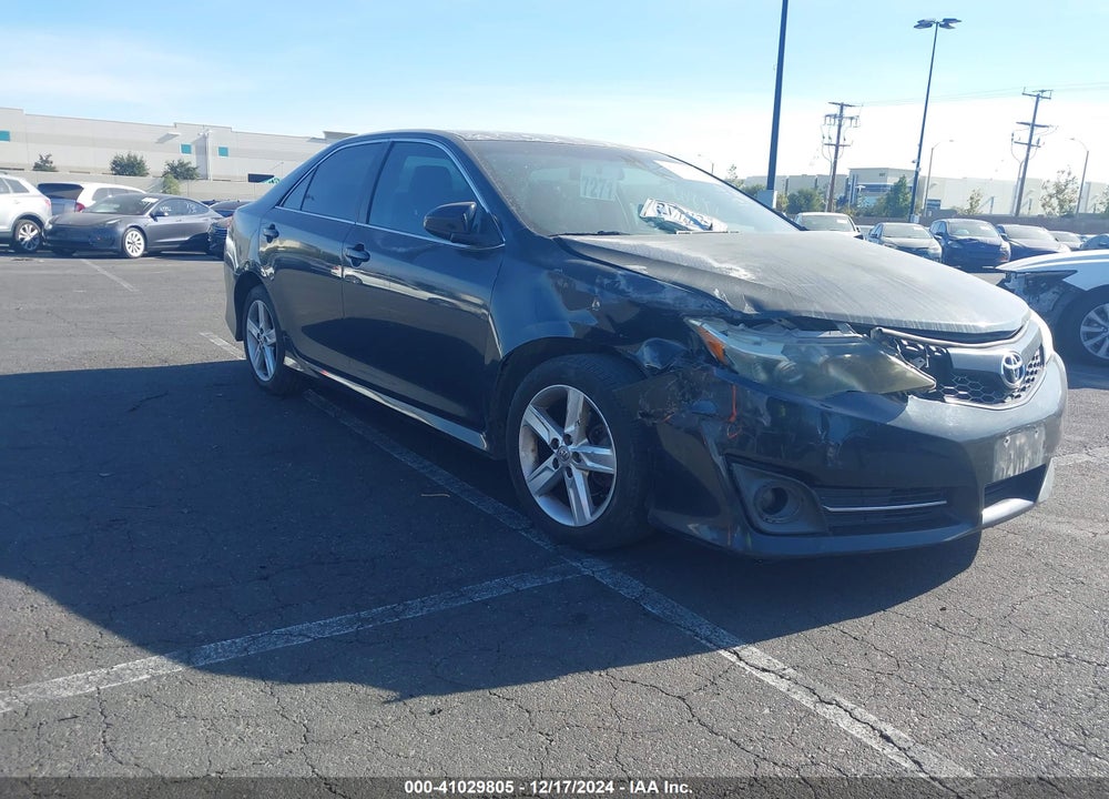 2013 TOYOTA CAMRY SE VIN: 4T1BF1FK7DU234670