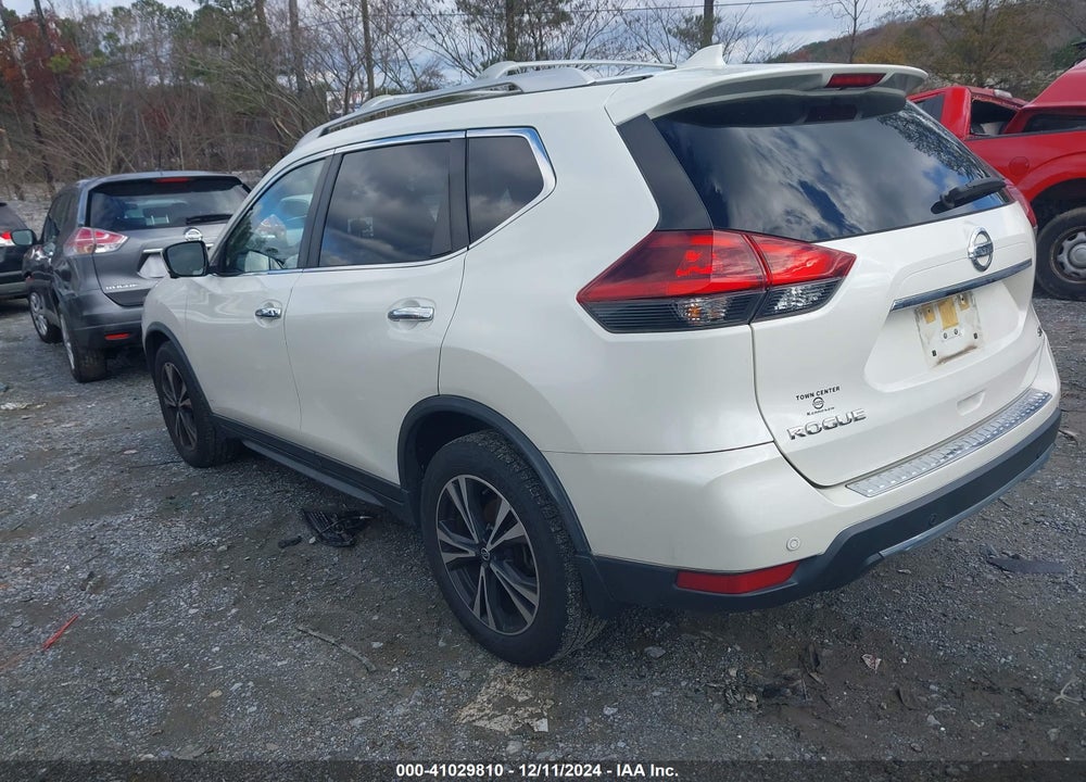 2019 NISSAN ROGUE SV VIN: JN8AT2MT2KW268127