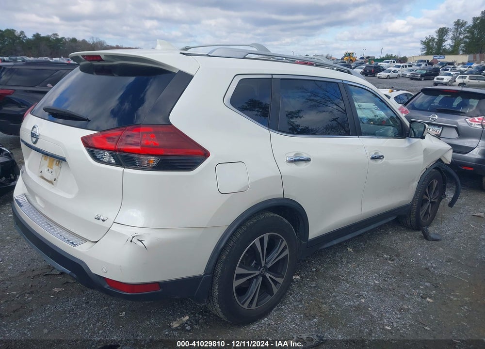 2019 NISSAN ROGUE SV VIN: JN8AT2MT2KW268127