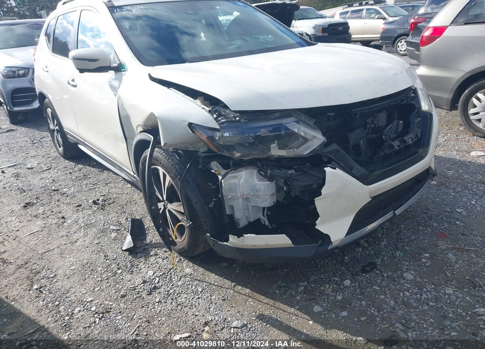 2019 NISSAN ROGUE SV VIN: JN8AT2MT2KW268127