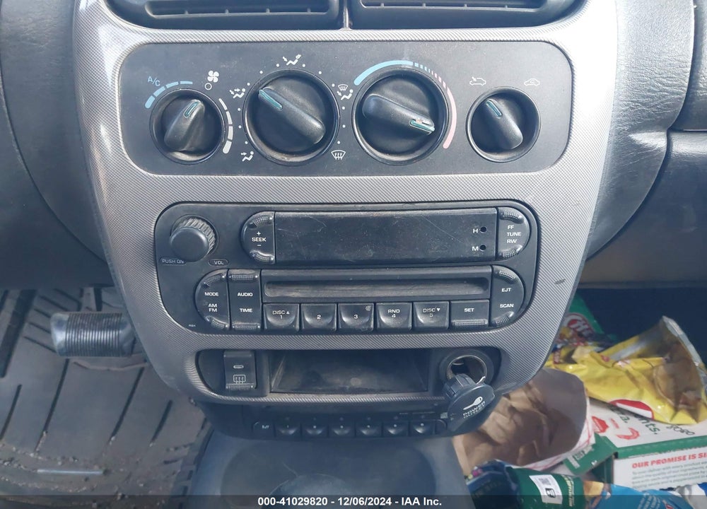 2005 DODGE NEON SXT VIN: 1B3ES56C75D123066