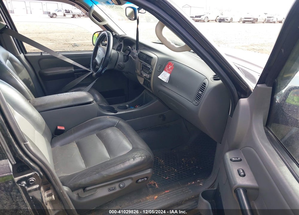 2004 FORD EXPLORER SPORT TRAC ADRENALIN/XLS/XLT VIN: 1FMZU67K04UC03079