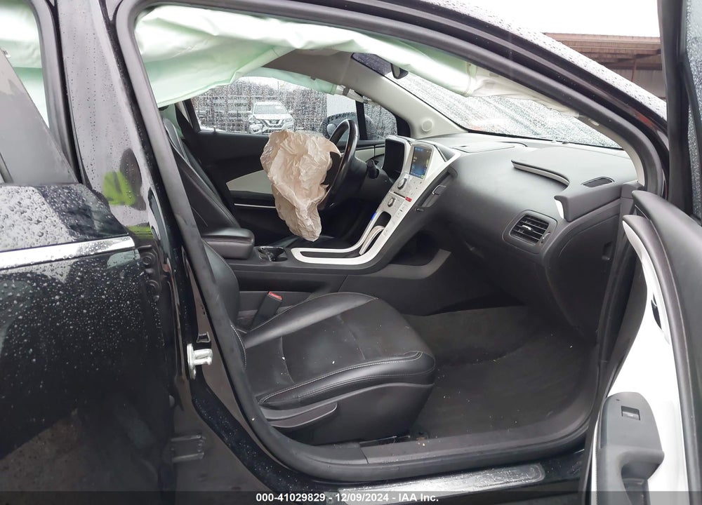 2012 CHEVROLET VOLT VIN: 1G1RB6E47CU122070