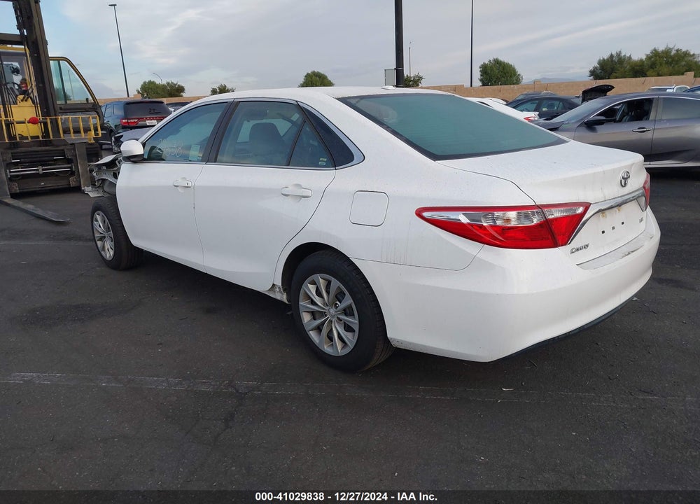 2017 TOYOTA CAMRY LE VIN: 4T1BF1FKXHU353626