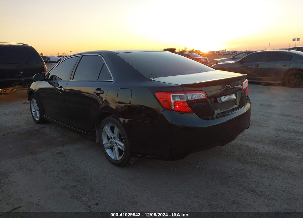 2013 TOYOTA CAMRY SE VIN: 4T1BF1FK5DU295337
