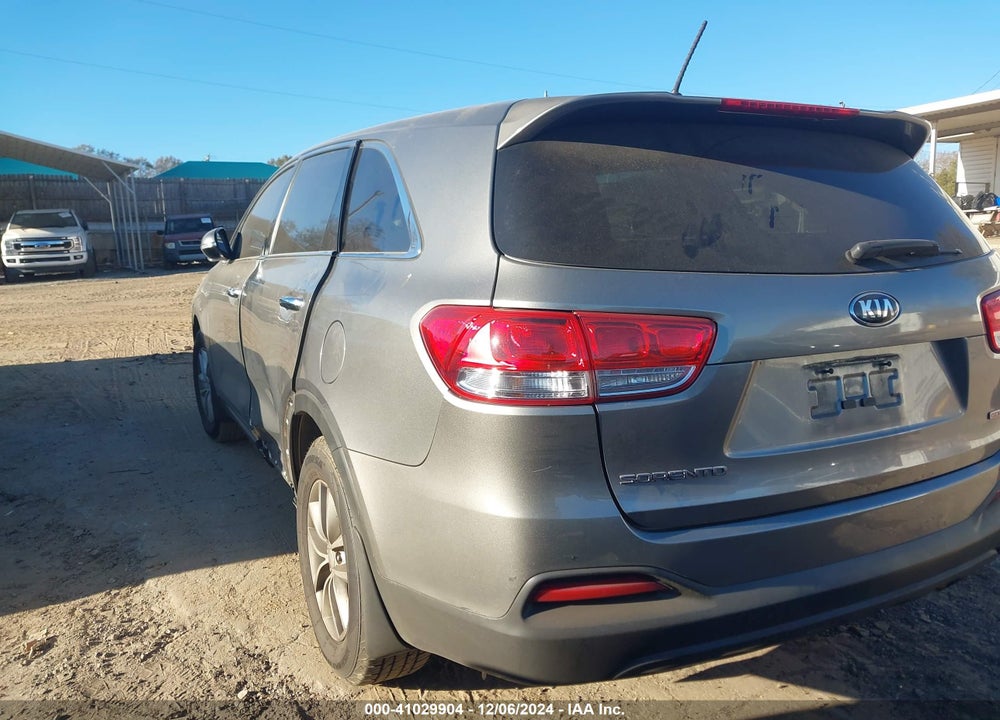 2016 KIA SORENTO 2.4L L VIN: 5XYPG4A35GG079759