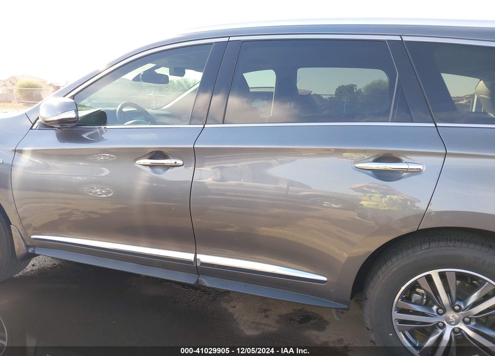 2019 INFINITI QX60 LUXE VIN: 5N1DL0MN3KC557609
